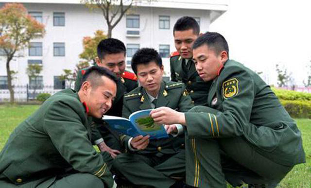 2022年士兵考军校年龄要求(图1) 2022年士兵考军校年龄要求(图1)